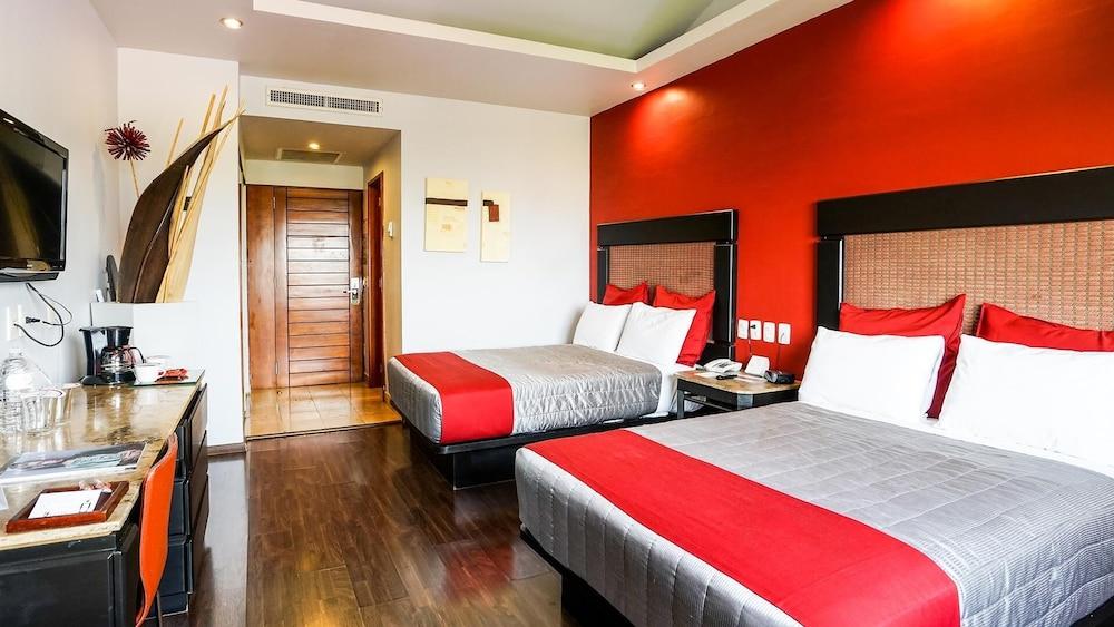 Hotel Celta Zapopan Esterno foto